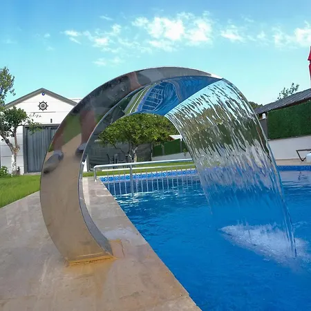 Апарт-отель Sea Life Homes *